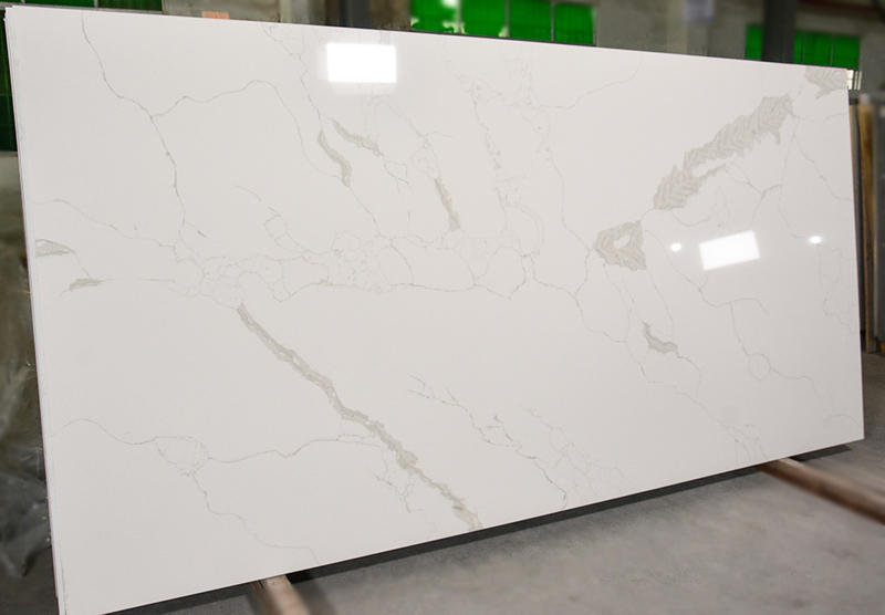 White Quartz Countertops | Calacatta Quartz Kitchen | 8052